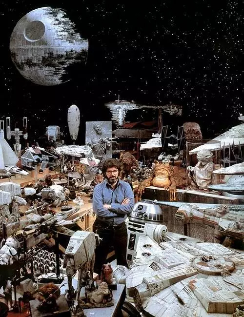 0-lucas-with-star-wars-props